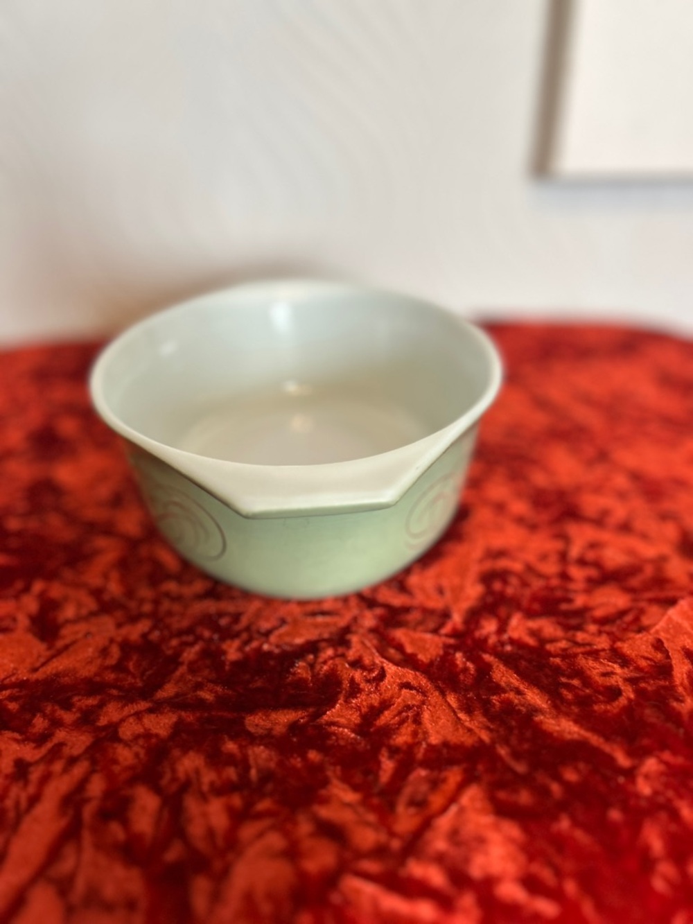 Vintage Pyrex 1960 Promotional Green Scrolls Casserole - Picture 9 of 9